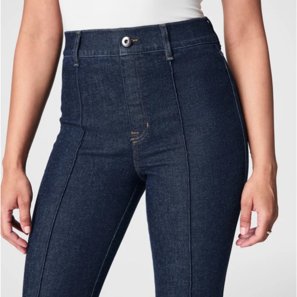 NWT SPANXshape™ EveryWear
Pintuck Flare Jeans. Size L. Regular length.
